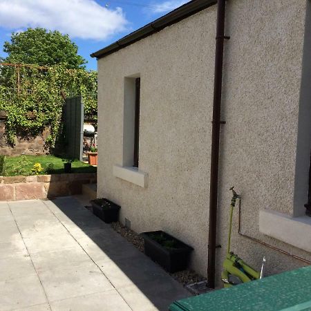 Villa 32a railside à Inverness Extérieur photo